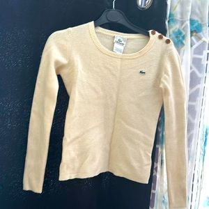 Lacoste kids/petite %100 woolmark. Beige color.